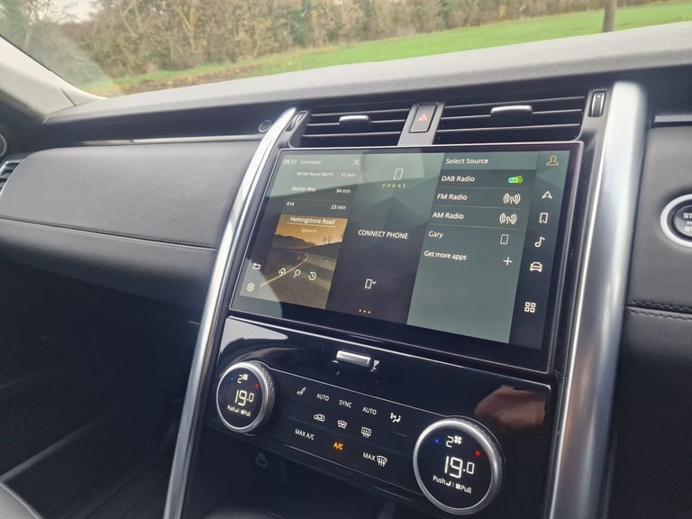 2021 Land Rover Discovery 3.0 D300 SE Commercial Auto PANEL VAN Diesel Automatic