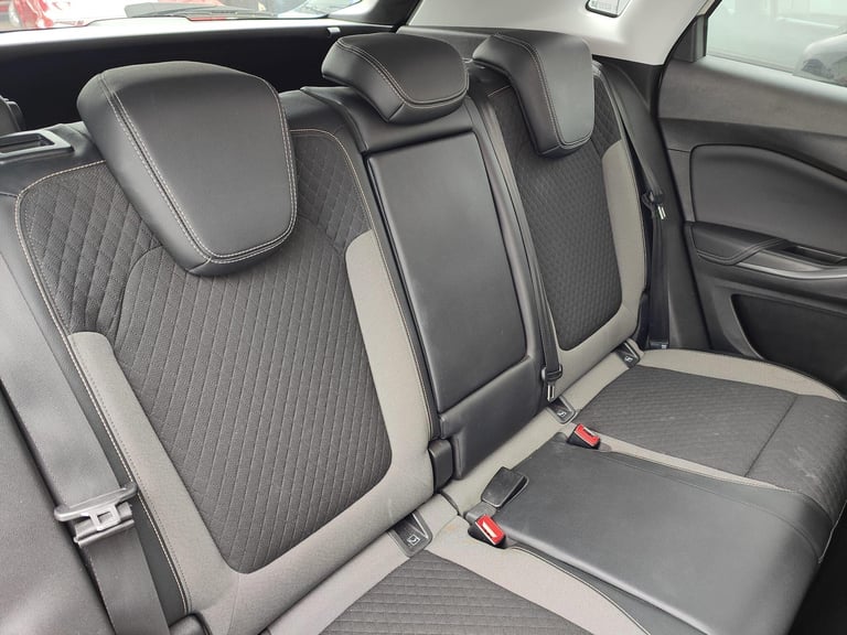 2018 Vauxhall Grandland X 1.2 Turbo Sport Nav Euro 6 (s/s) 5dr HATCHBACK Petrol Manual