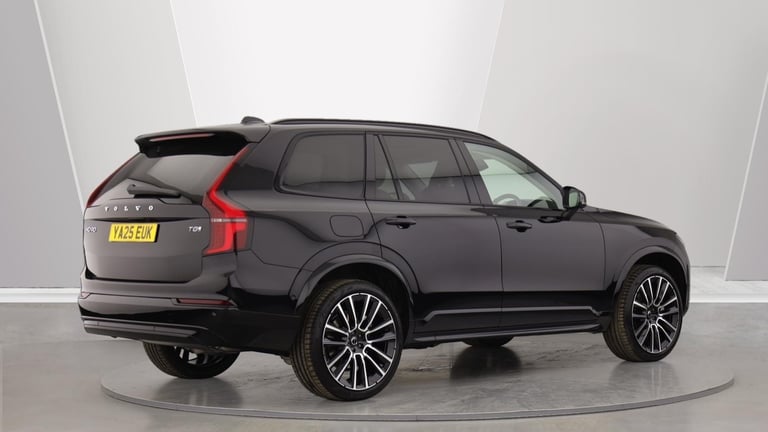 2025 Volvo XC90 T8 PHEV AWD Ultra, Dark, 7 Seats (Sunroof, Pilot Assist, Bowers &amp; Wilkins) ES...