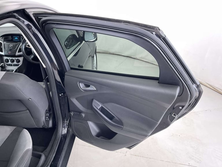 2014 Ford Focus 1.0 Focus Zetec T 5dr Hatchback Petrol Manual