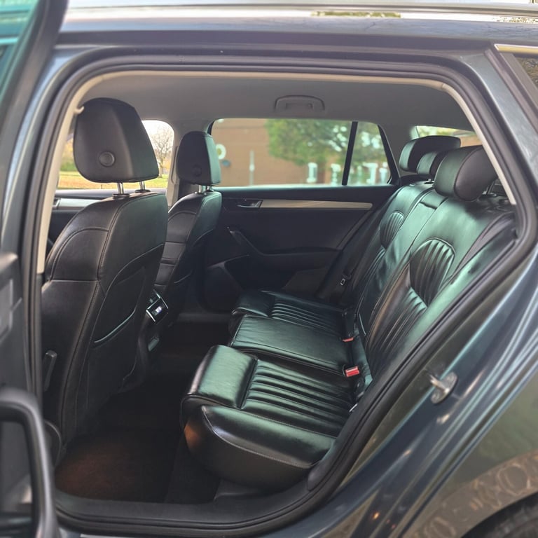 2019 Skoda Superb 1.6 TDI CR SE Technology 5dr DSG ESTATE Diesel Automatic