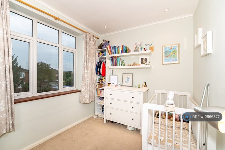 2 bedroom flat in Streatham Common, London, SW16 (2 bed) (#2666377)