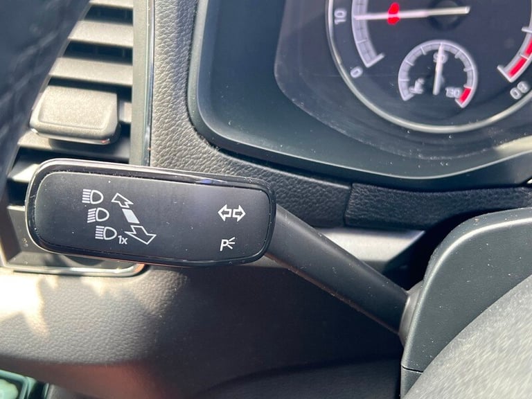 Skoda Karoq 1.0 TSI SE Nav Plus SUV 5dr Petrol Manual Euro 6 (s/s) (115 ps)