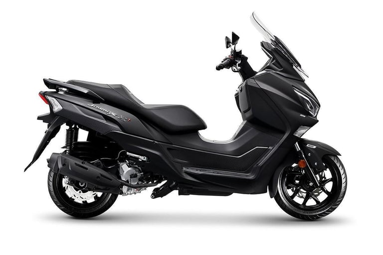 Sym Joymax Z+ 300cc Maxi Scooter | Best Scooter | 2023| Easy to ride |Afforda...