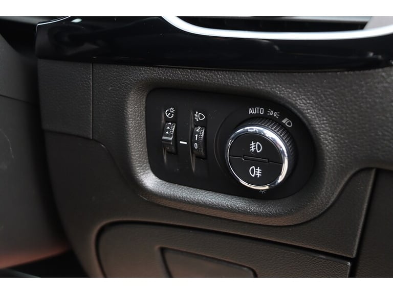 2019 Vauxhall Astra i Turbo Elite Nav Hatchback Petrol Manual