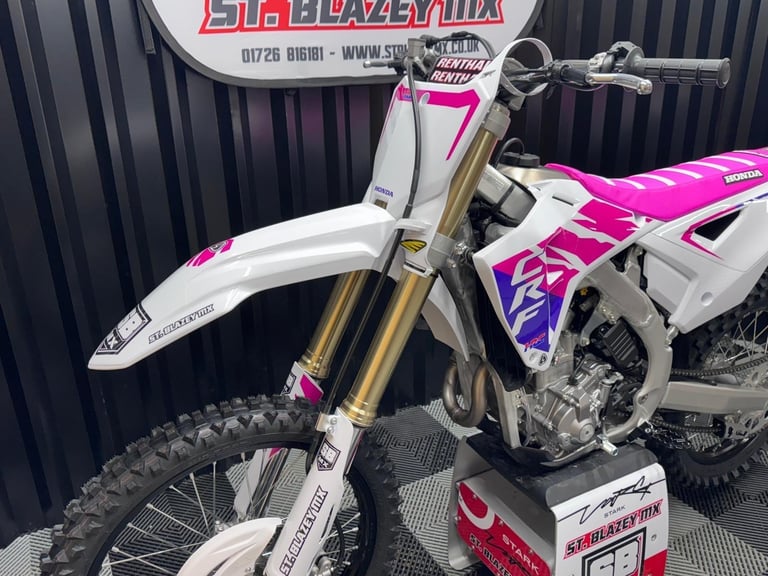 BRAND NEW HONDA CRF 250 RS PINK EDITION MOTO-X BIKE