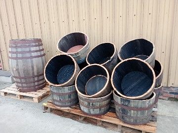 Oak barrel 30£ half 15£