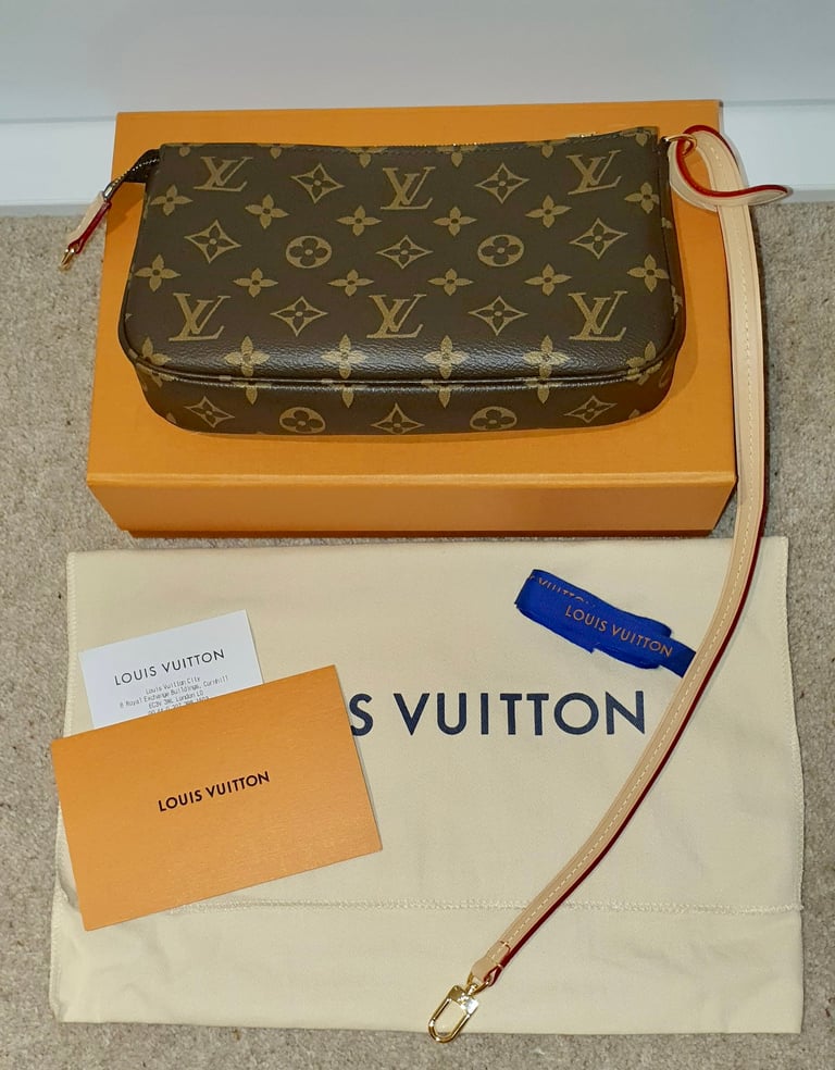 Genuine Louis Vuitton handbag M40712, in London