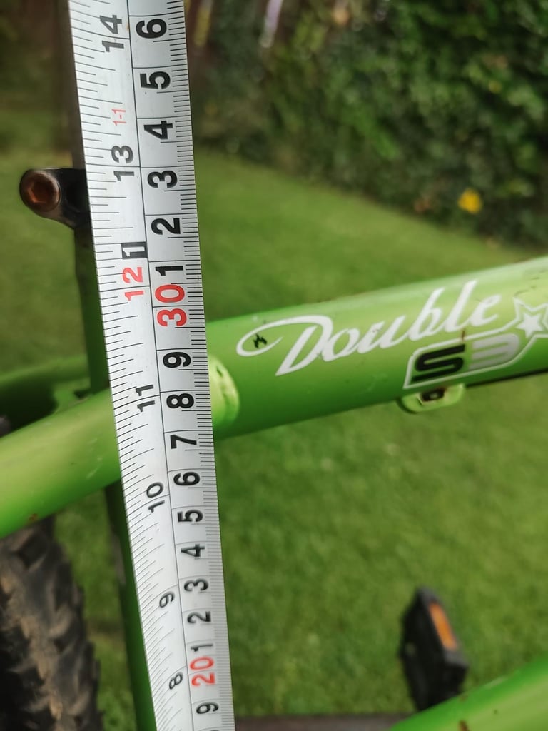 B-twin subsin double Skate park jump bike