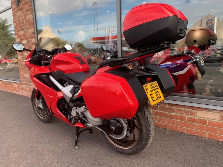 Honda VFR 800 - 2 YEAR WARRANTY 