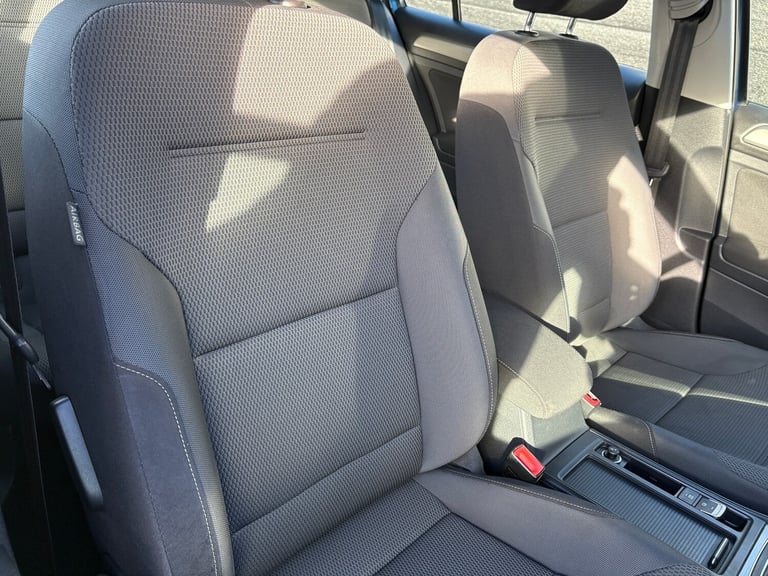 2016 Volkswagen Golf SE 1.6 TDI 110PS 5Spd Man Estate Diesel Manual