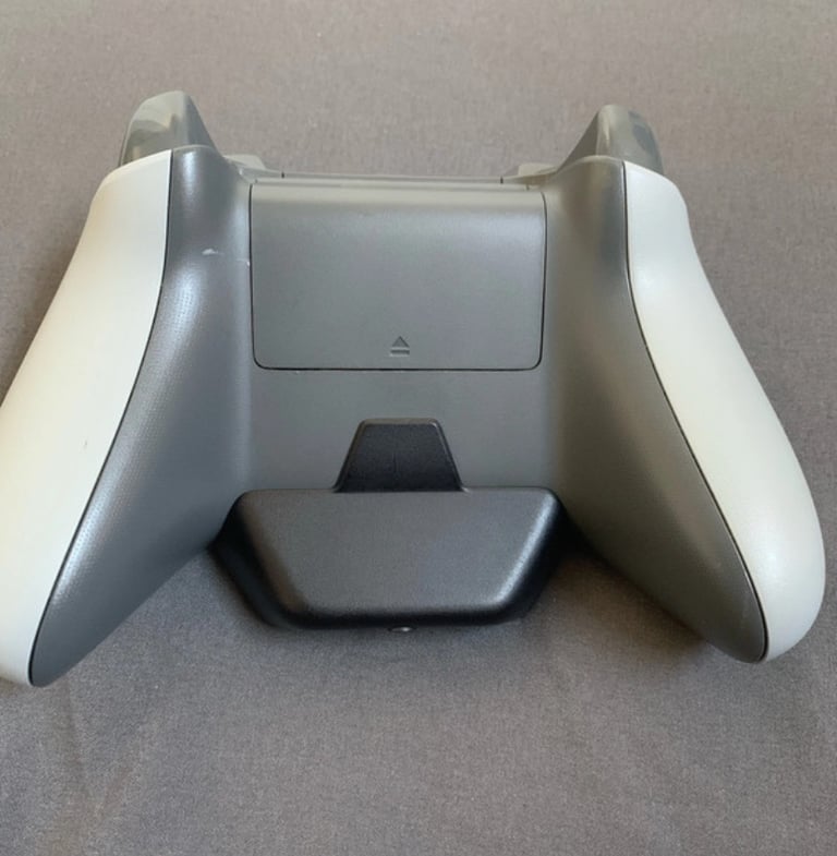 Xbox one controller with audio stereo adapter