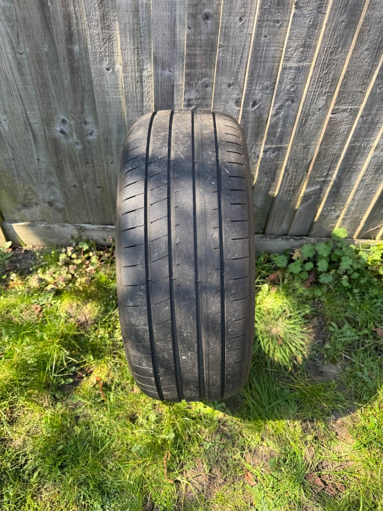 Goodyear Eagle F1 Asymmetric 6 225/55 R17