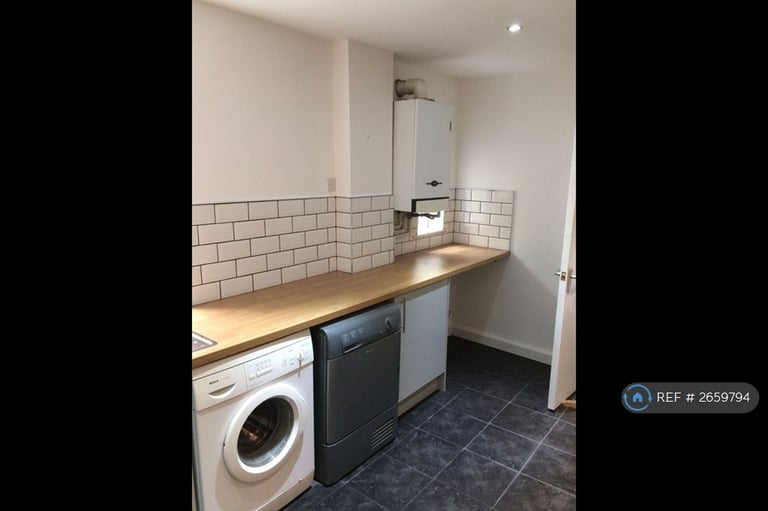6 bedroom house in King Edward Road, Swansea, SA1 (6 bed) (#2659794)