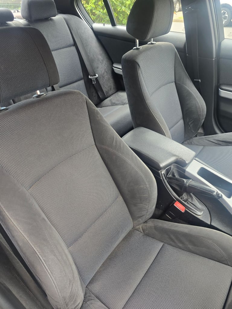 BMW, 3 SERIES, Saloon, 2011, Manual, 1995 (cc), 4 doors