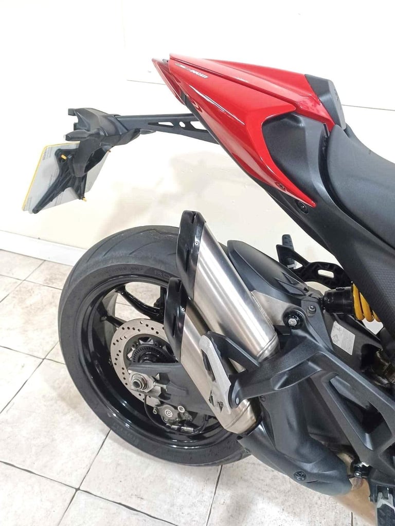 Ducati Monster PLUS 937  21-REG ONLY 1136 DRY MILES ITS MINT £8999.OTR