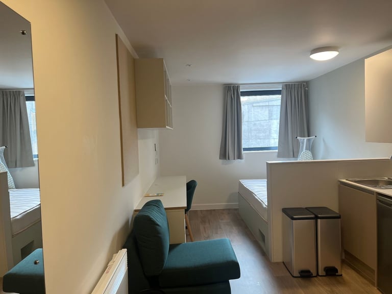 Newly Refurbished Unite Student Thurso Street Studio Available (West End, Near Glasgow Uni)