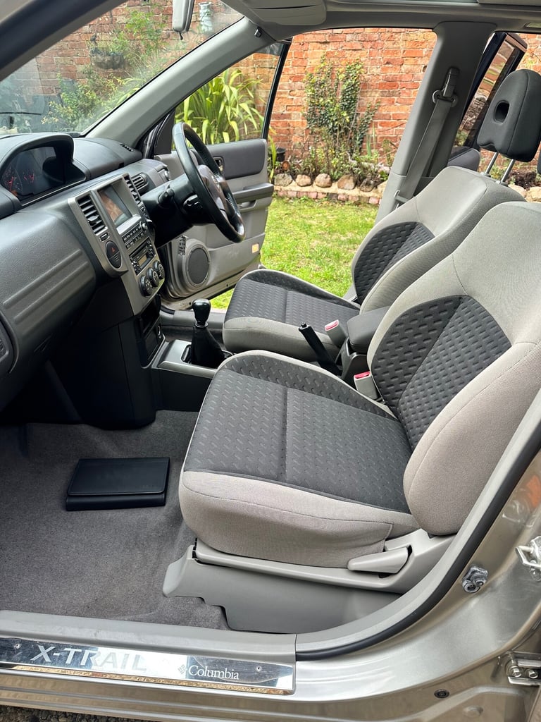2006 Nissan X-Trail 2.2 dCi 136 Columbia 5dr ESTATE Diesel Manual
