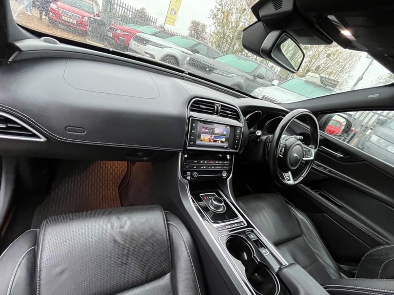 2017 Jaguar XE 2.0d R-Sport Auto Euro 6 (s/s) 4dr Saloon Diesel Automatic