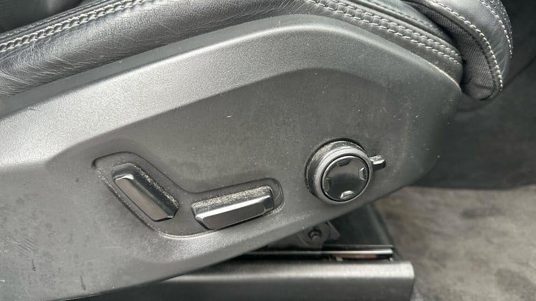 2021 Volvo XC90 2.0 T8 Recharge PHEV Inscription Pro 5dr AWD Auto ESTATE PETROL/ELECTRIC Automatic