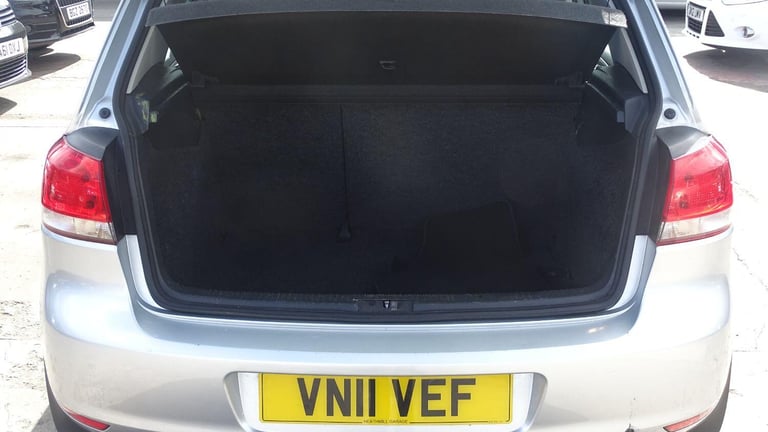 VOLKSWAGEN GOLF 1.4 Twist hatch petrol Silver Manual Petrol 2011