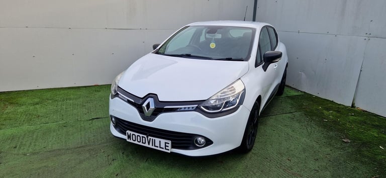 image for 2015 Renault Clio Dynamique Nav 16v Hatchback Petrol Manual