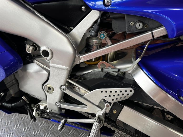 Yamaha YZF R1 5JJ LOVLEY CLEAN EXAMPLE