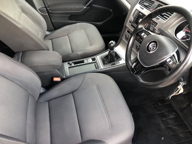 2016 Volkswagen Golf 1.6 TDI BlueMotion Tech Match Edition Estate 5dr Diesel