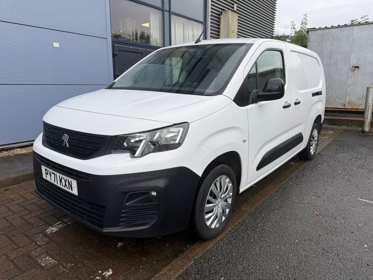 image for 2022 Peugeot Partner 950 1.5 BlueHDi 100 Professional Premium Van PANEL VAN DIESEL Manual