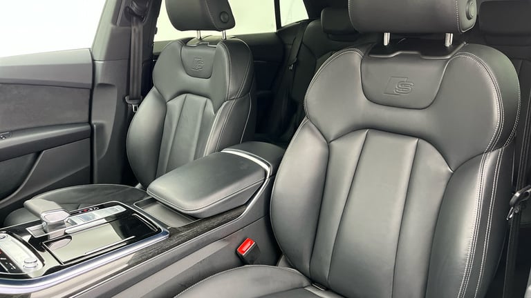 2023 Audi Q8 3.0 TFSI V6 55 Black Edition SUV 5dr Petrol Tiptronic quattro Euro 6 (s/s) SUV Petro...