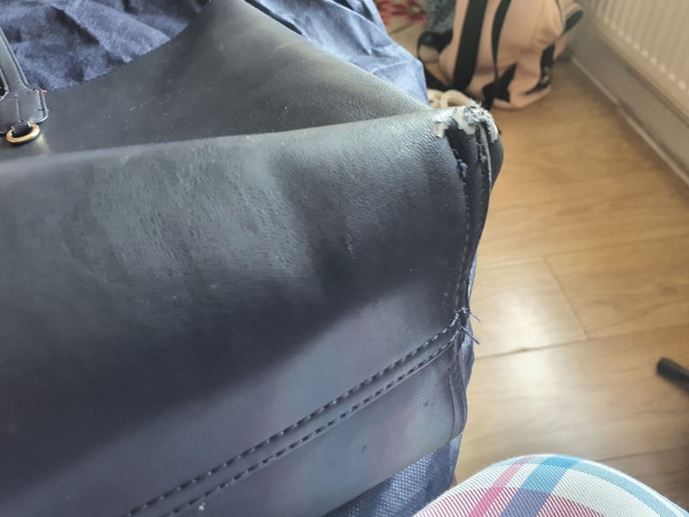 Tommy hilfiger bag good condition 