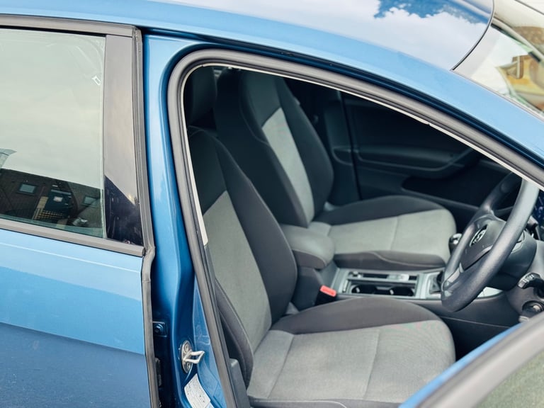 Volkswagen, GOLF, Hatchback, 2014, Manual, 1197 (cc), 5 doors