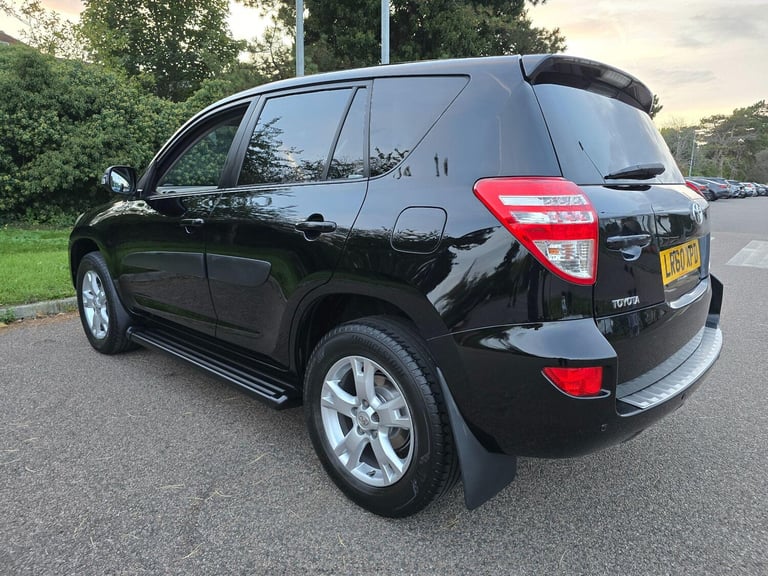 2010 Toyota RAV4 2.0 V-Matic XT-R SUV 5dr Petrol Multidrive S 4WD Euro 5 (158 ps) ESTATE Petrol A...