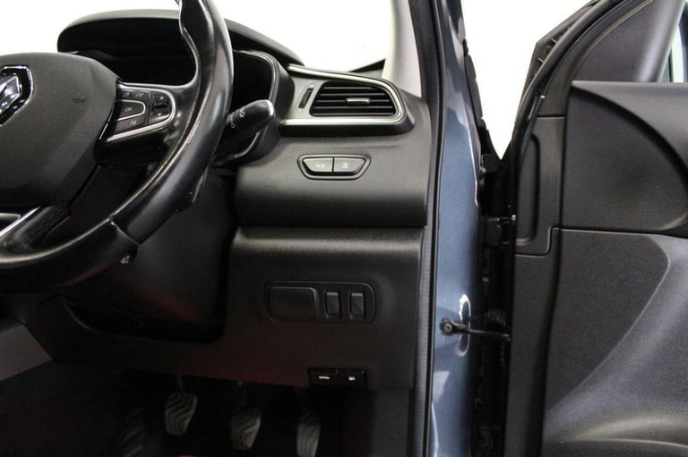 RENAULT KADJAR 1.6 dCi Signature Nav Euro 6 (s/s) 5dr 2016