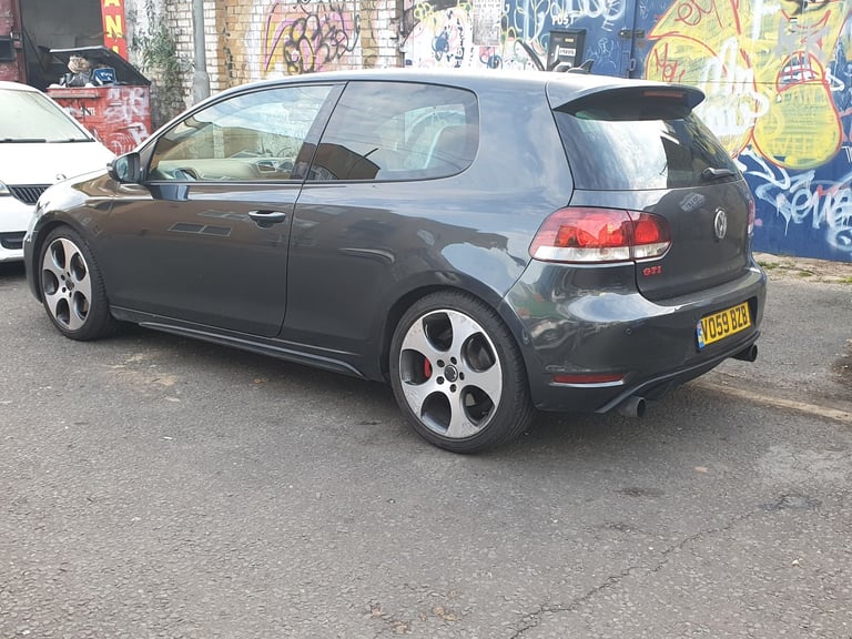 Volkswagen, GOLF, Hatchback, 2009, Semi-Auto, 1984 (cc), 3 doors