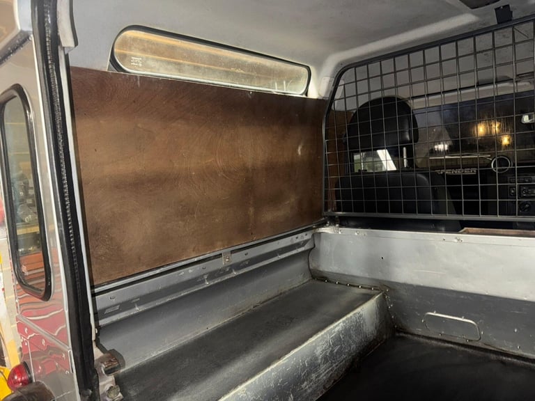 2008 Land Rover Defender 90 2.4 TDCi County Hard Top SUV 4WD SWB Euro 4 3dr PANEL VAN Diesel Manual