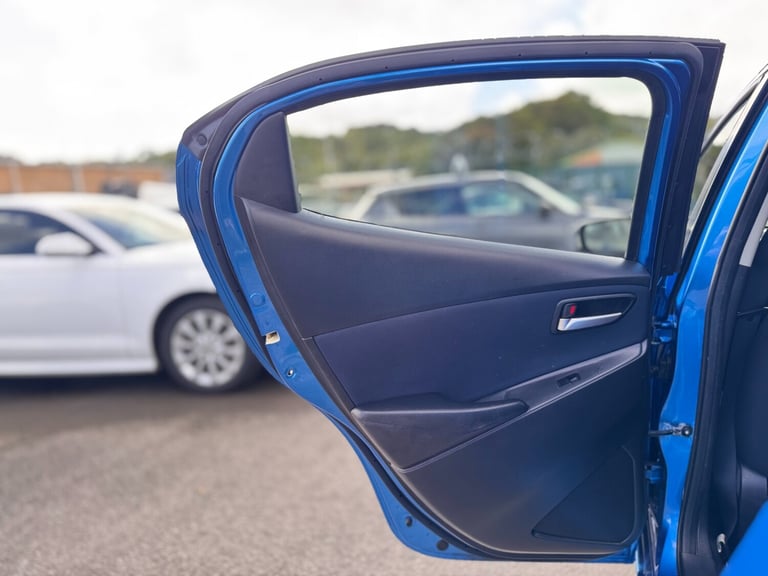 2015 Mazda Mazda2 1.5 SE-L 5dr HATCHBACK Petrol Manual