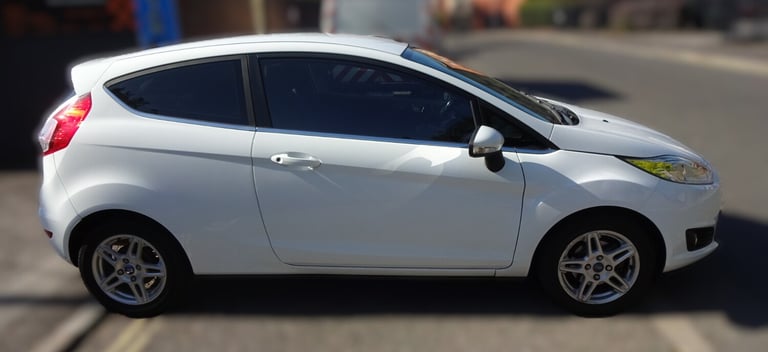 2013 Ford Fiesta 125 82 Zetec 3dr HATCHBACK Petrol Manual