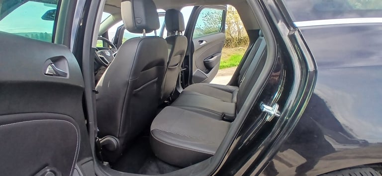 2011 Vauxhall Astra 2.0 Cdti Diesel Estate Automatic 47k FSH