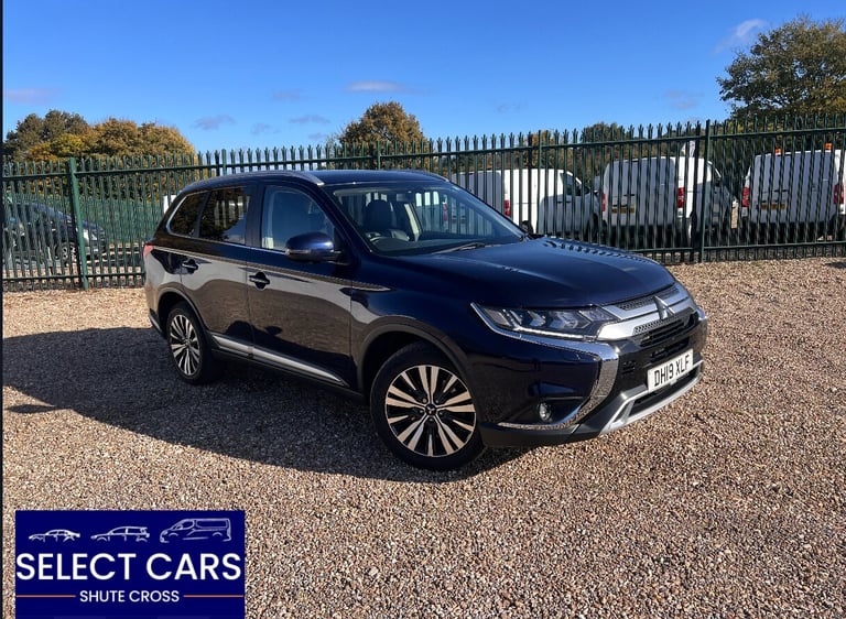 image for 2019 Mitsubishi Outlander 2.0 MIVEC Exceed SUV 5dr Petrol CVT 4WD Euro 6 (s/s)