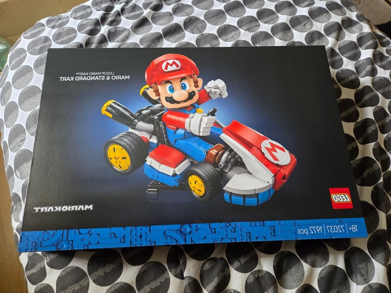 image for LEGO MARIO KART LARGE BUILDING SET.ADULT. 1972 PIECES. BRAND NEW BOXED SEALED 