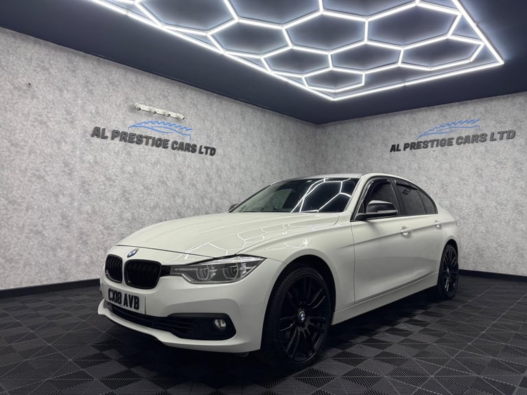 2018 BMW 3 Series 3.0 330d Luxury Saloon 4dr Diesel Auto Euro 6 (s/s) (258 ps) SALOON Diesel Auto...