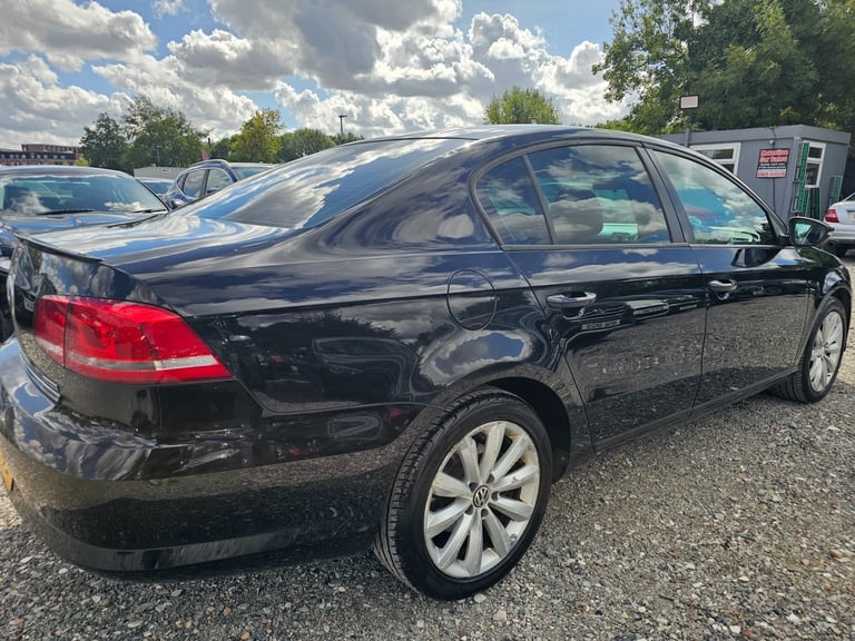 2014 Volkswagen Passat 1.6 TDI BlueMotion 4dr SALOON Diesel Manual