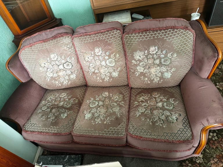 image for Free Sofa 