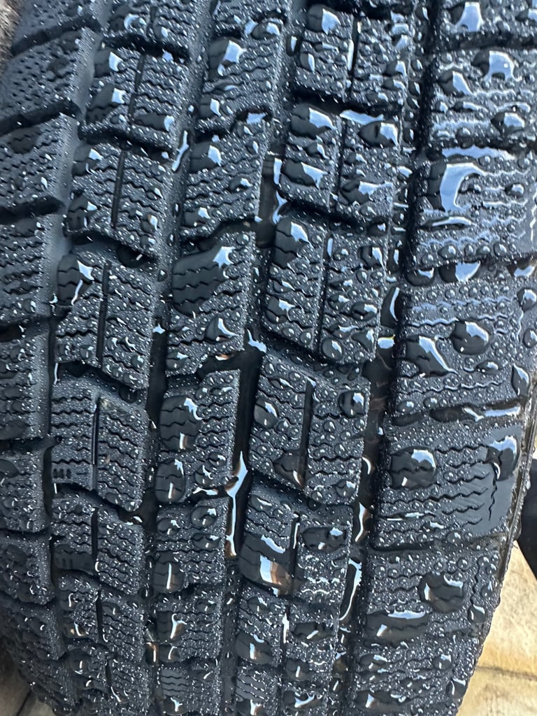 Toyota estima tyres wheels 3x