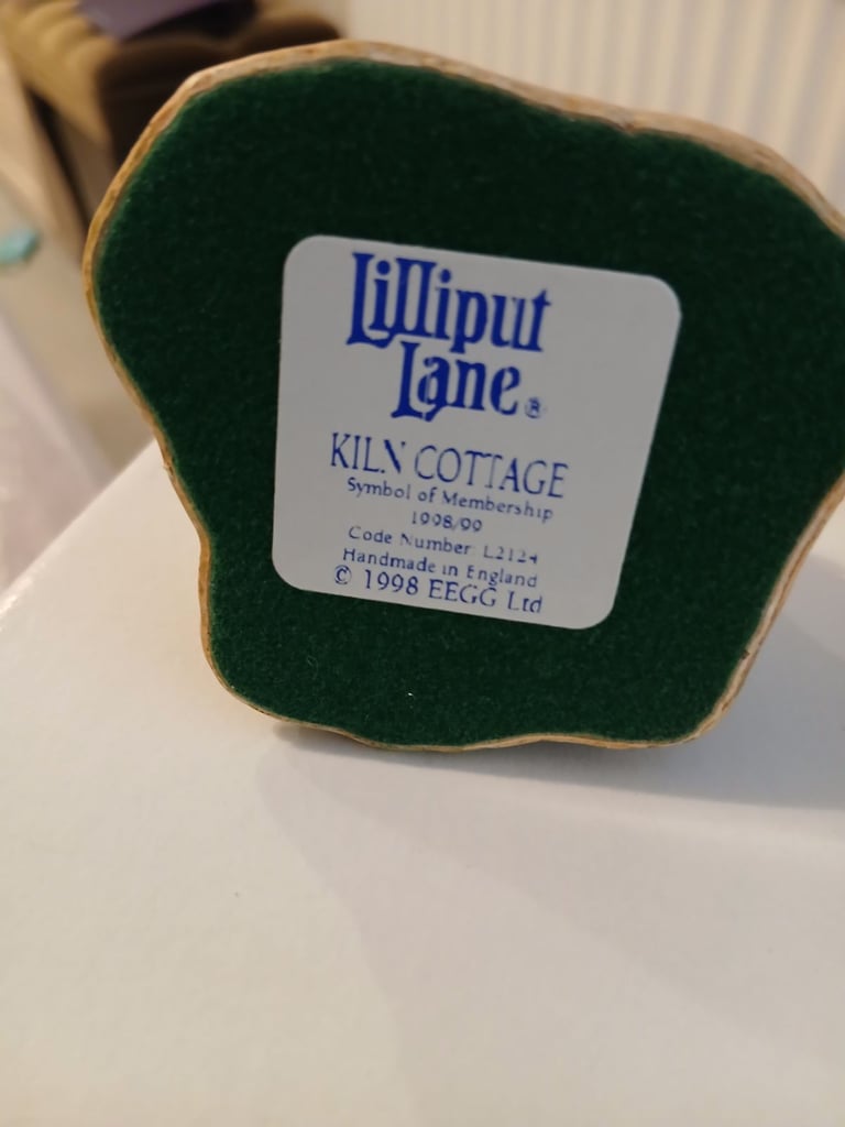 Lilliput lane cottages 