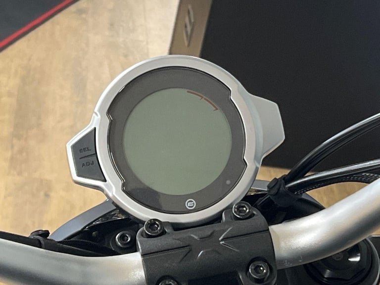 2025 Cf Moto Cl-X 300CL-X Petrol black 6 Speed