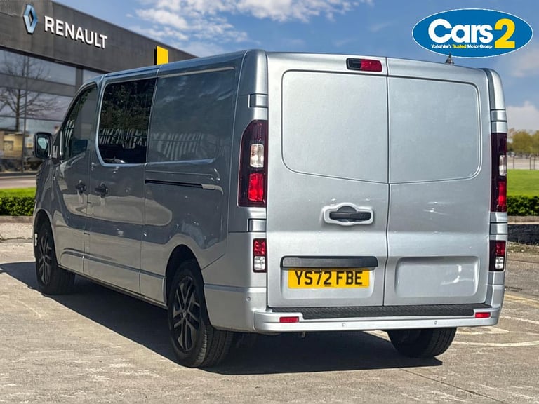 2022 Renault Trafic 270 EX 5dr Tip Auto [7 Seat] Crew Bus Diesel Automatic