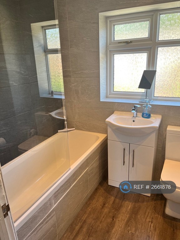 1 bedroom in Fearnley Way, Newton-Le-Willows, WA12 (#2661878)