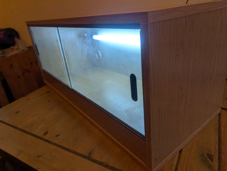 Terrarium / vivarium 